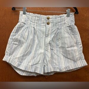 American Eagle Striped Paper Bag Mom Shorts high-rise waist cuffed hem size 6